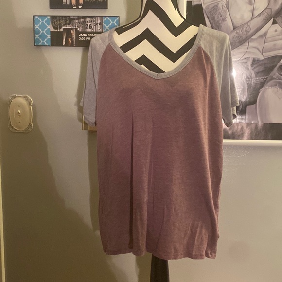 American Eagle Outfitters Tops - AE Sweater shirt